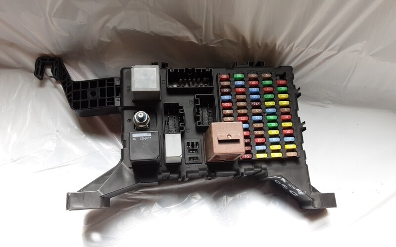 JAGUAR X TYPE INTERIOR FUSE AND RELAY BOX 9X43 14A073 AA