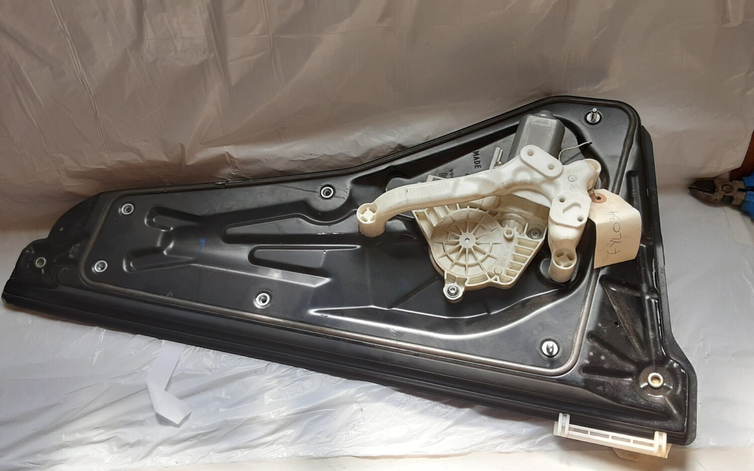 RANGE ROVER SPORT DISCOVERY 3 NSR REAR LEFT PASSENGER SIDE WINDOW REGULATOR CVH500030