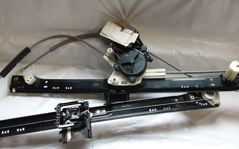 RANGE ROVER SPORT 2016 OSF FRONT RIGHT DRIVERS SIDE FRONT WINDOW REGULATOR DK62 23200 AF