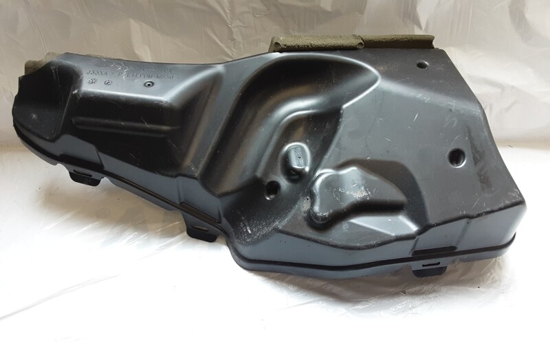 LAND ROVER DISCOVERY 3 2.7 05-09 AIR SUSPENSION PUMP COVER BH32 3C224 CA