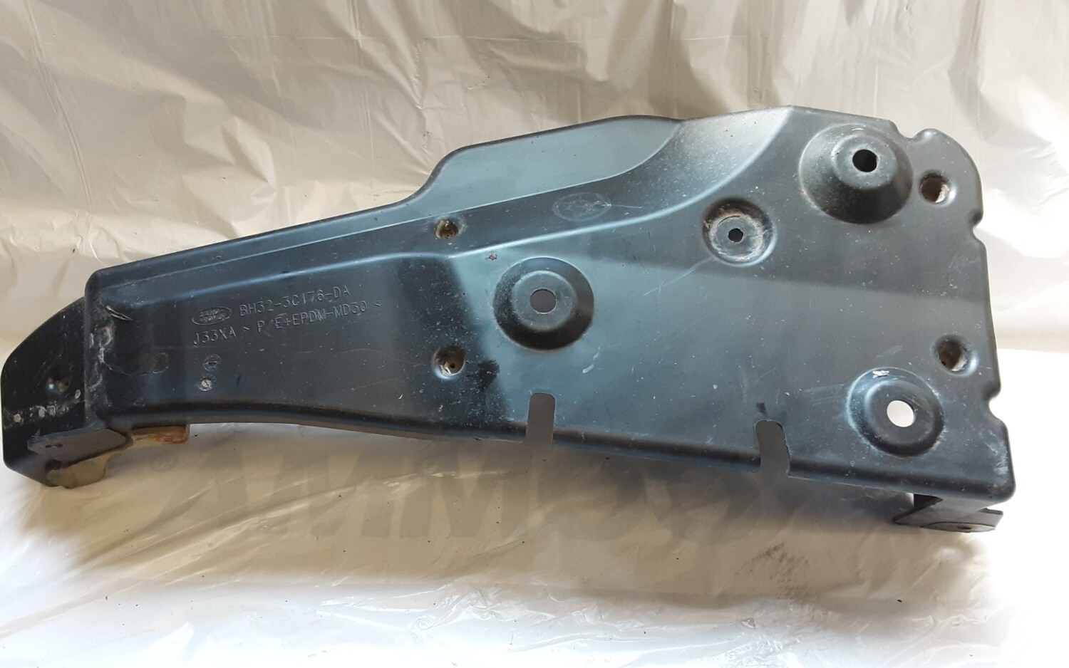 LAND ROVER DISCOVERY 4 AIR SUSPENSION PUMP COVER BH32 3C176 DA