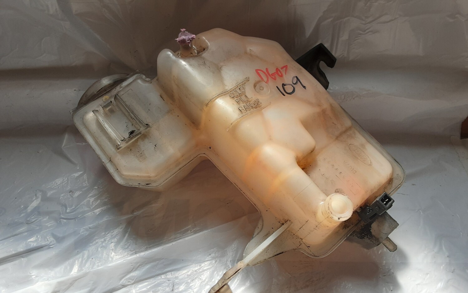 LAND ROVER DISCOVERY 3 & 4 COOLANT EXPANSION BOTTLE WITH SENSOR PCF500015
