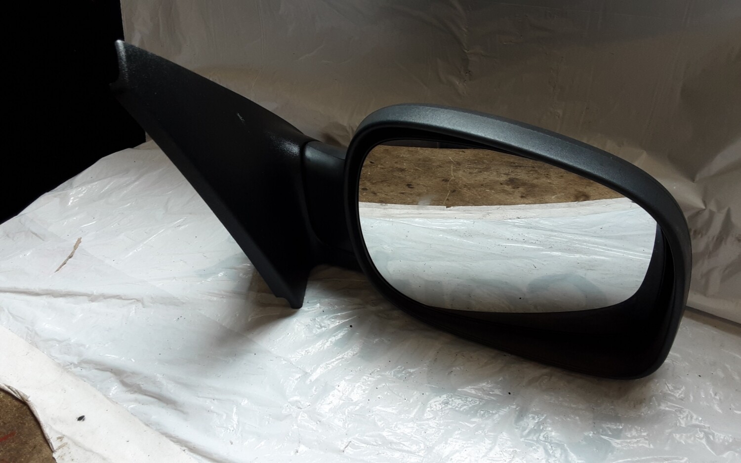 LAND ROVER FREELANDER 1 DRIVERS RIGHT SIDE ELECTRIC WING MIRROR M080050