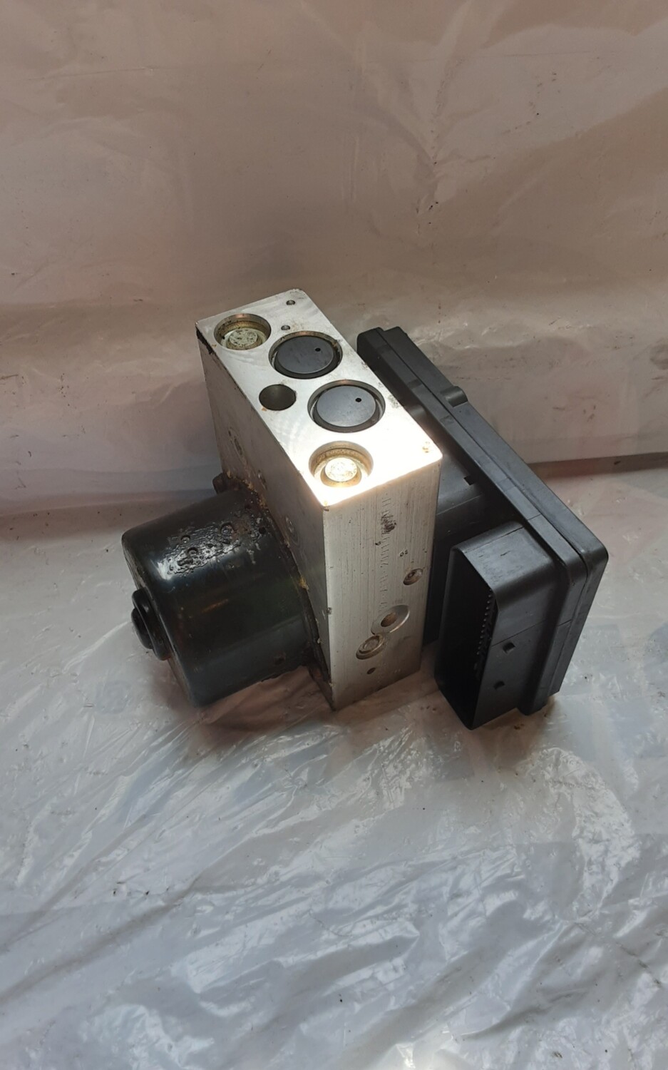 LAND ROVER FREELANDER 1 ABS BRAKE CONTROL MODULE SRB000200