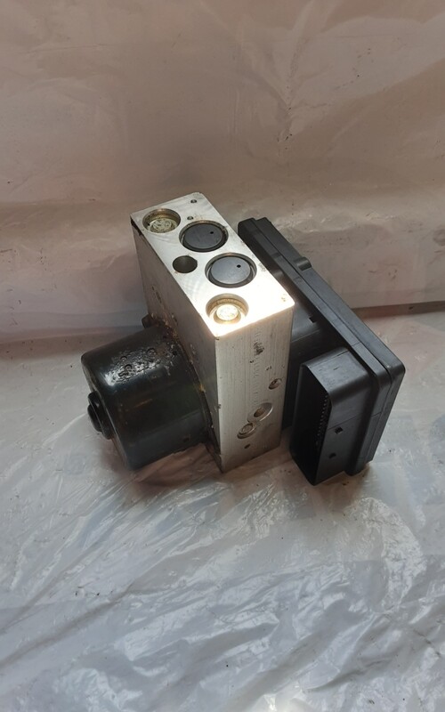 LAND ROVER FREELANDER 1 ABS BRAKE CONTROL MODULE SRB000200