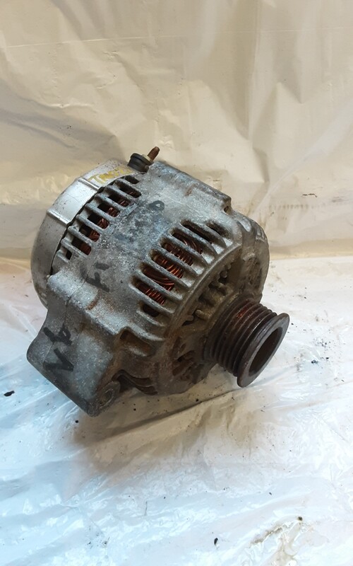 LAND ROVER FREELANDER 1 2.5 V6 ALTERNATOR YLE102480
