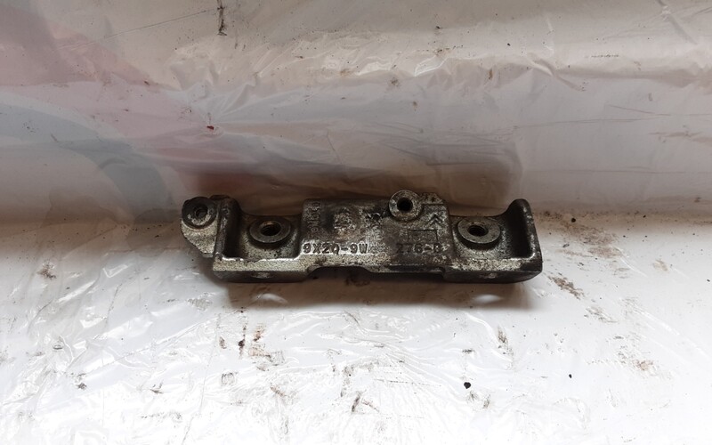 LAND ROVER DISCOVERY 4 JAGUAR 3.0 FUEL RAIL BRACKET CLAMP 9X2Q 9W276 B