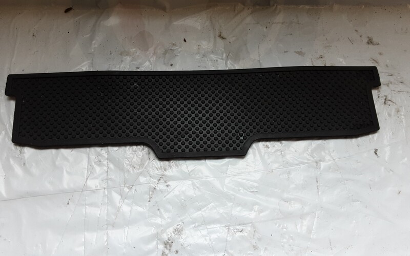 LAND ROVER FREELANDER 1 DASH RUBBER TRIM MAT FWG000010PMA