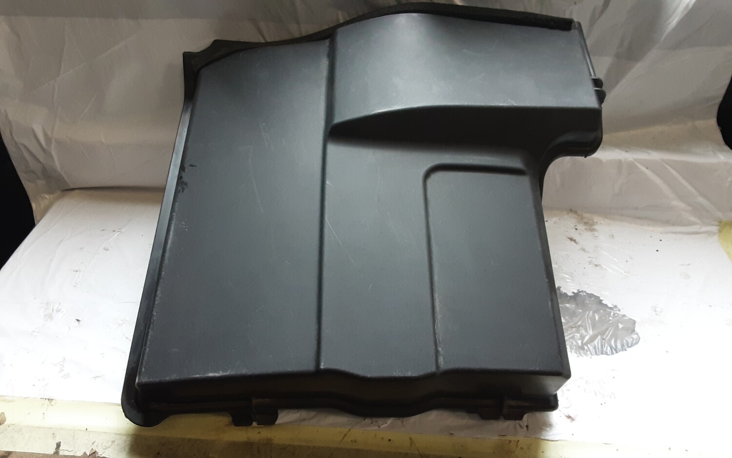 RANGE ROVER SPORT DISCOVERY 3 ABS PUMP COVER DWN500022
