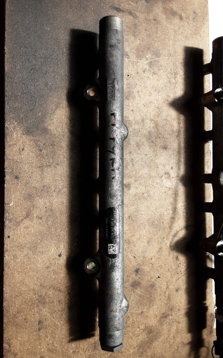 LAND ROVER FREELANDER 1 TD4 FUEL RAIL 0445214011