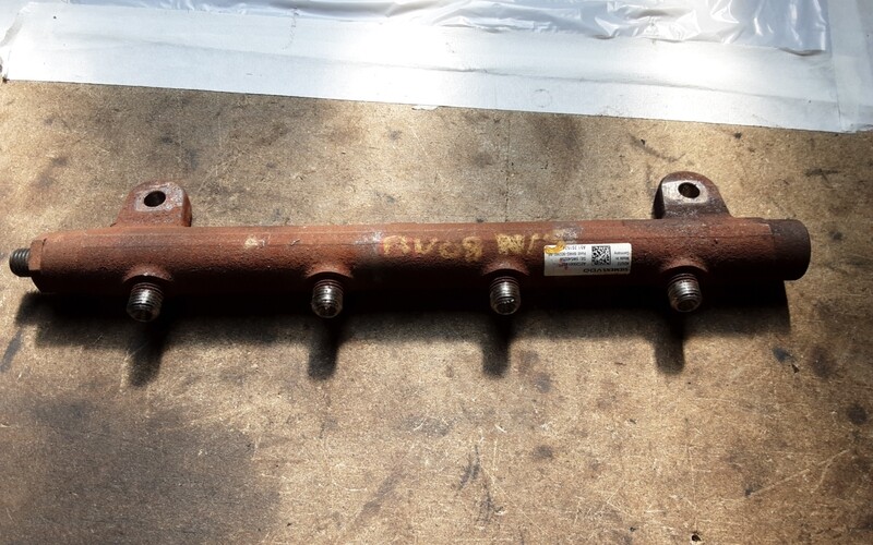 RANGE ROVER SPORT TDV8 3.6 LH FUEL RAIL 6H4Q 9D280 AB