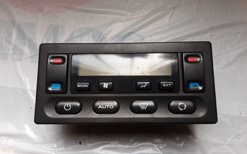 LAND ROVER DISCOVERY 2 HEATER CONTROL PANEL JFC000170