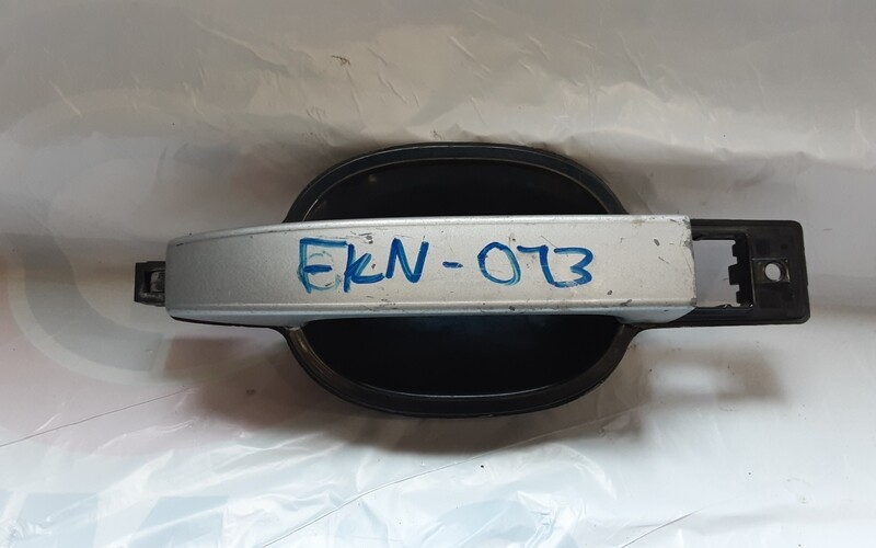 RANGE ROVER L322 REAR PASSENGER SIDE DOOR HANDLE 7042484
