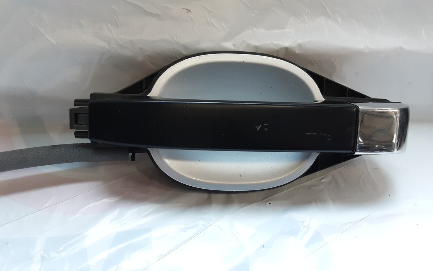 RANGE ROVER L322 REAR PASSENGER SIDE DOOR HANDLE 7042484