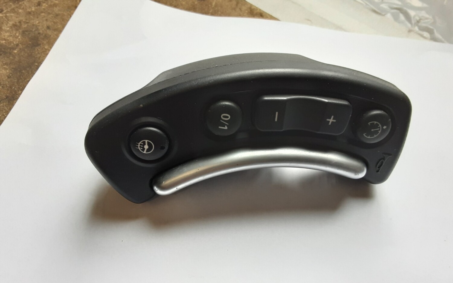 RANGE ROVER L322 STEERING WHEEL CONTROL SWITCH 6921655