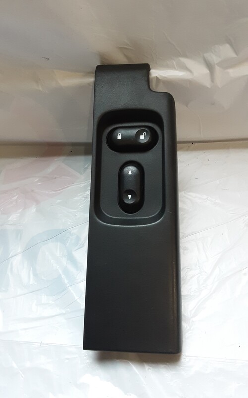 LAND ROVER FREELANDER 1 NSF WINDOW DOOR LOCK SWITCH