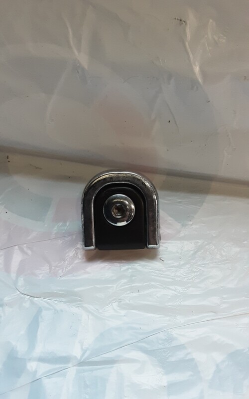 RANGE ROVER L322 REAT BOOT LUGGAGE TIE DOWN LASHING HOOK