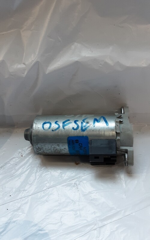 RANGE ROVER L322 OSF SEAT MOTOR 0130002619