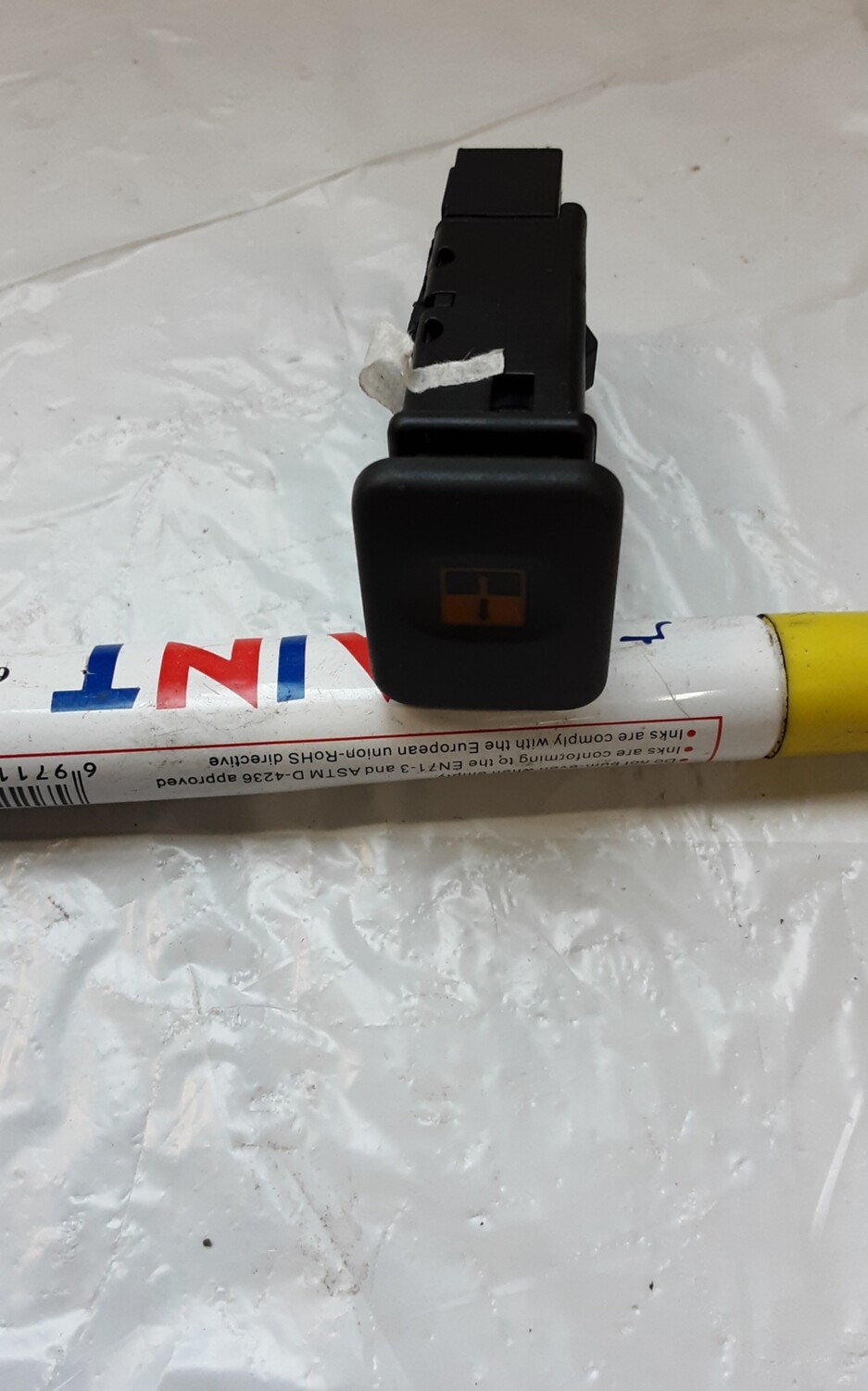 LAND ROVER DISCOVERY 2 SUNROOF LOCK SWITCH YUG102450