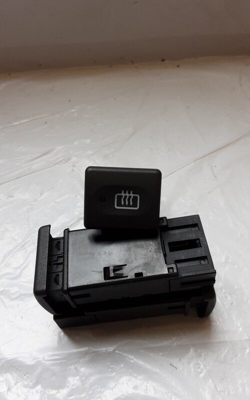 LAND ROVER DISCOVERY 2 HEATED REAR WINDOW PUSH SWITCH YUG102540