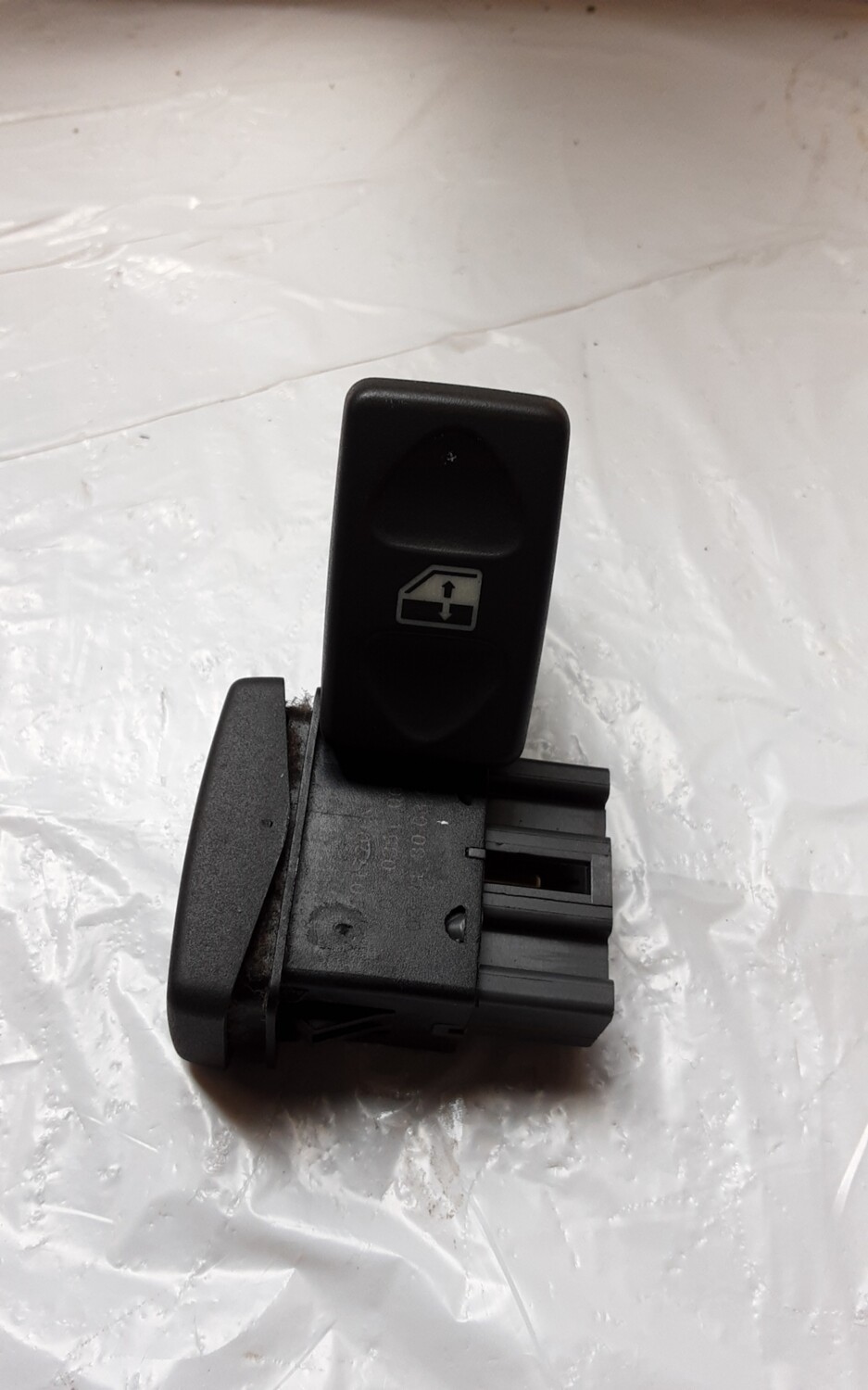 LAND ROVER DISCOVERY 2 REAR WINDOW SWITCH YUF101770LNF