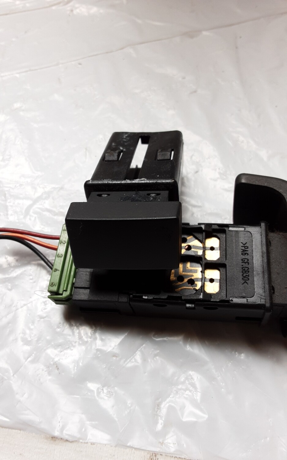 LAND ROVER FREELANDER 1 BLANK SWITCH YXJ500040PUY