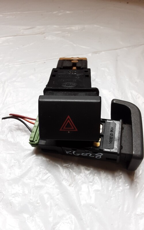 LAND ROVER FREELANDER 1 HAZARD LIGHT WARNING SWITCH YUG500340PUY