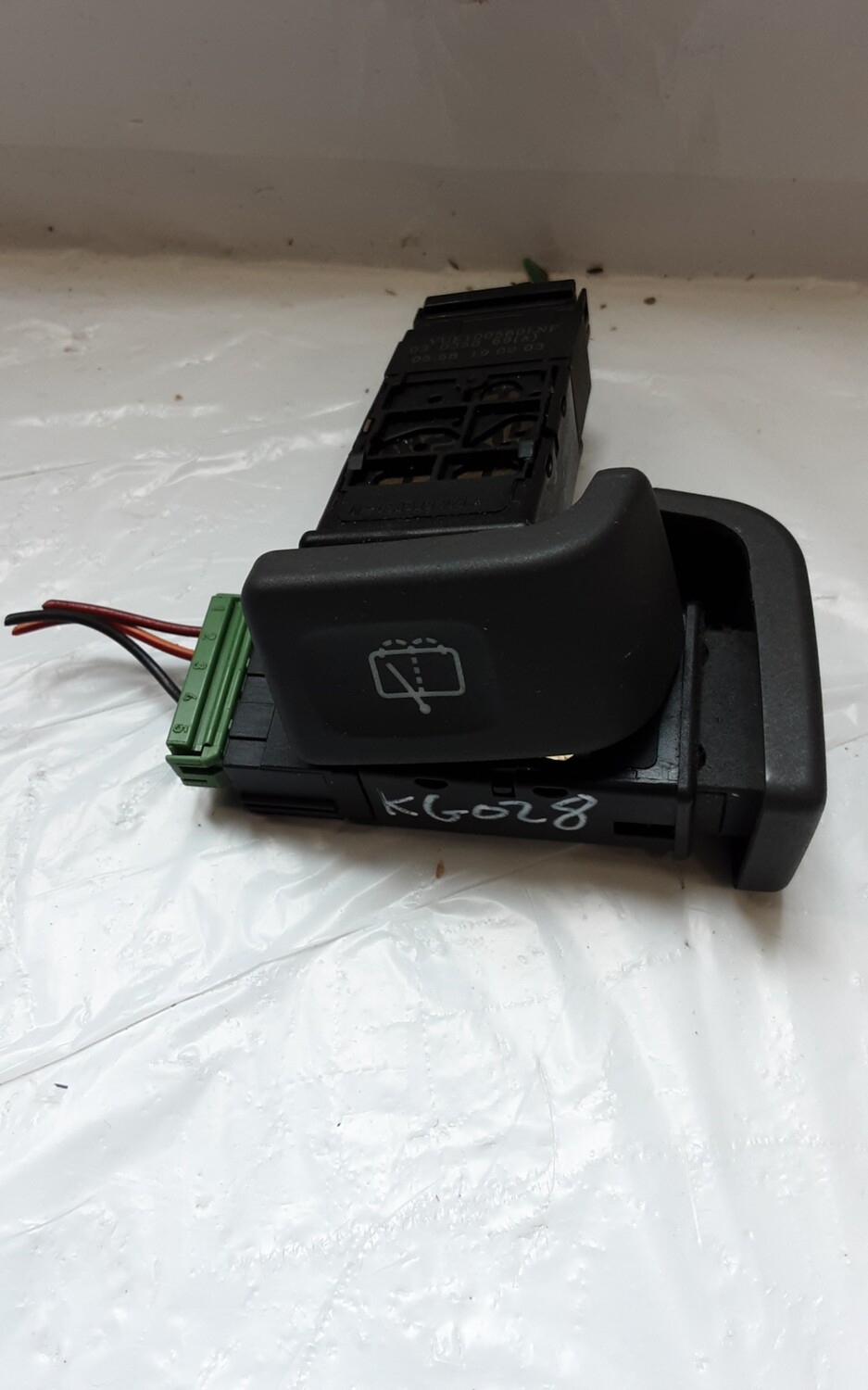 LAND ROVER FREELANDER 1 REAR WIPER WASHER SWITCH YUE100560LNF