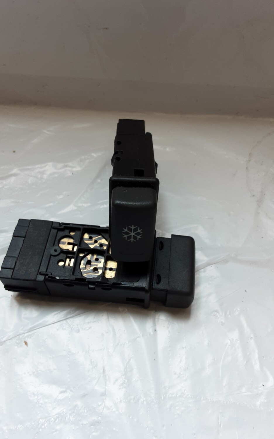 LAND ROVER FREELANDER 1 AIR CON AC CONTROL SWITCH YUG102840LNF