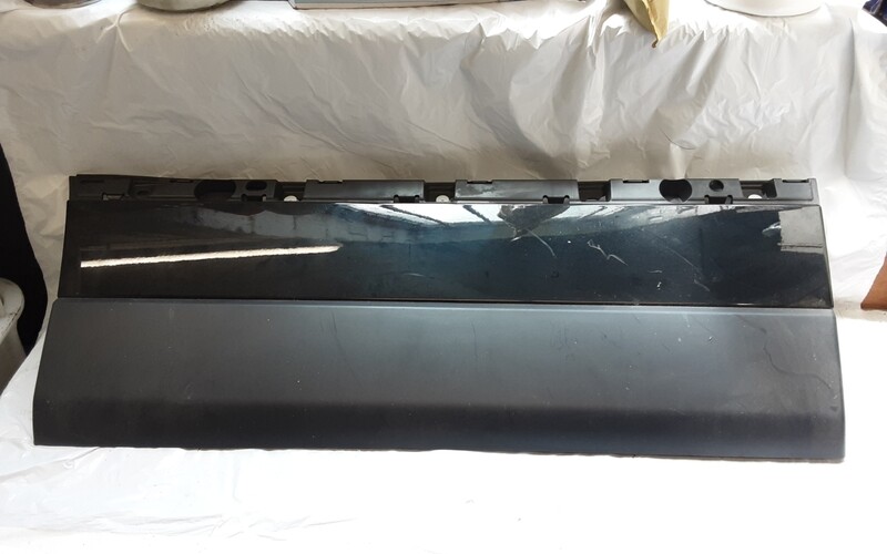 RANGE ROVER L405 RIGHT HAND SIDE LOWER DOOR PANEL MOULDING CK52 274A48 AC LIGHT SCRATCH