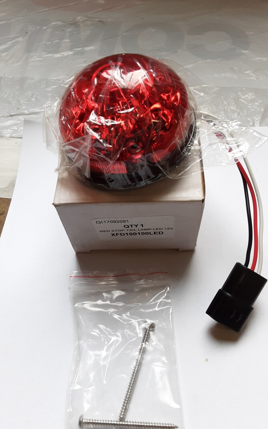 LAND ROVER DEFENDER LED STOP TAIL LAMP LIGHT XFD100100LED