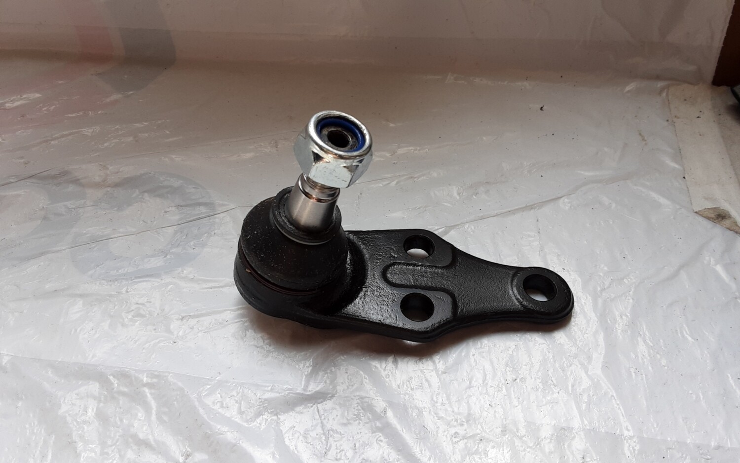LAND ROVER FREELANDER 1 LOWER BALL JOINT WISHBONE RBJ102920/930BJG