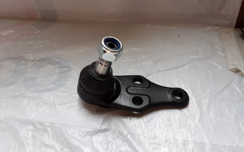 LAND ROVER FREELANDER 1 LOWER BALL JOINT WISHBONE RBJ102920/930BJG
