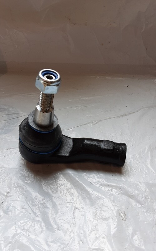 LAND ROVER DISCOVERY 3 SPINDLE STEERING TRACK ROD END QJB500010