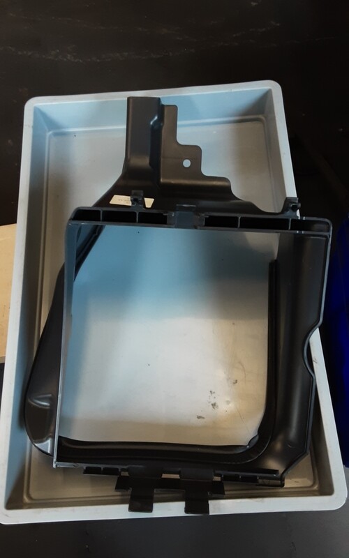 RANGE ROVER L405 FRONT LEFT PASSENGER SIDE AIR INTAKE DUCT VENT JK52 8C465 AB