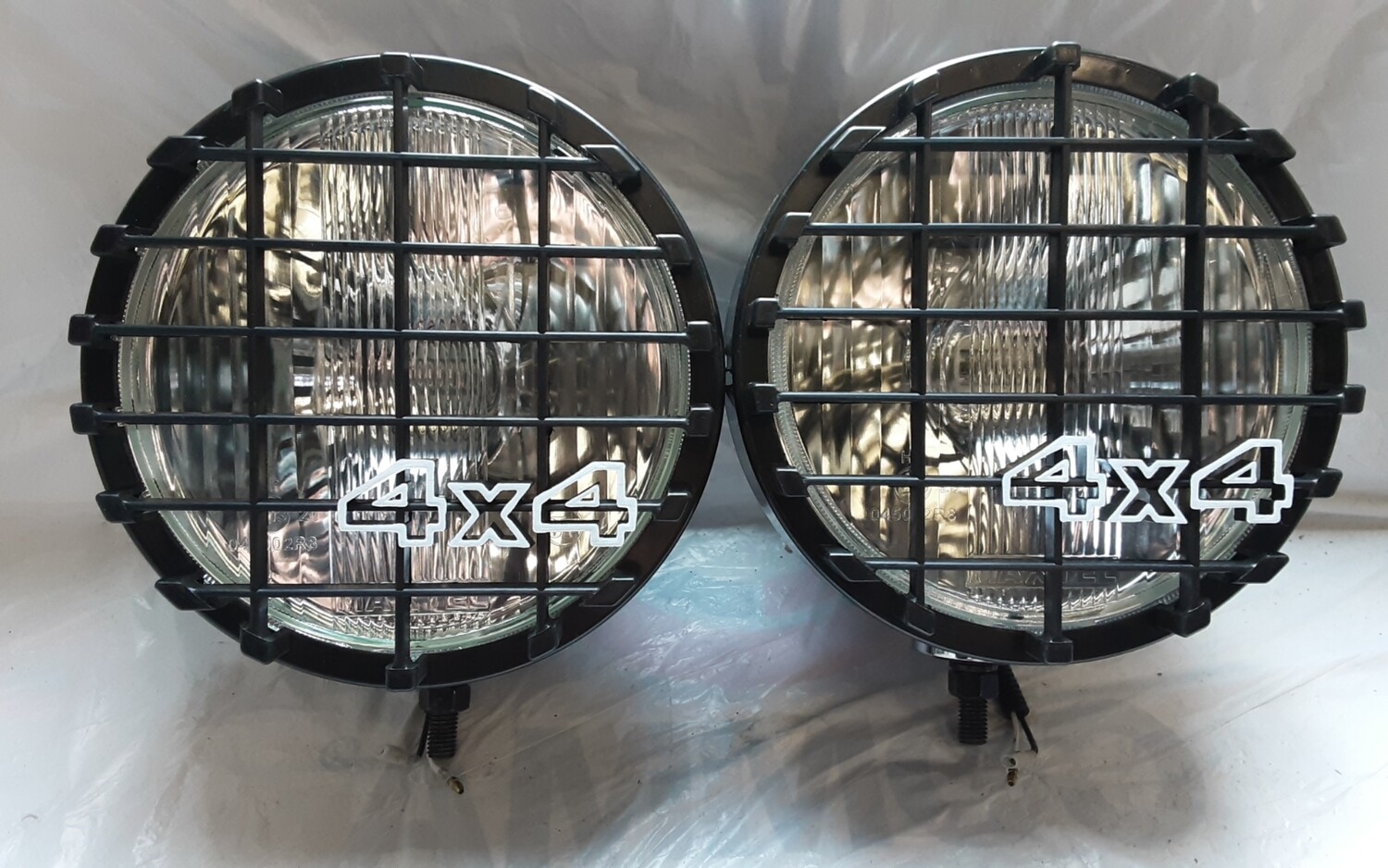 LAND ROVER 4X4 OFFROAD 100W 8 INCH SPOT LIGHTS IN BLACK DA4088