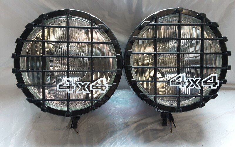 LAND ROVER 4X4 OFFROAD 100W 8 INCH SPOT LIGHTS IN BLACK DA4088