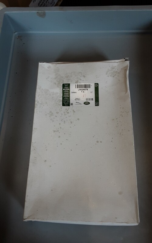 RANGE ROVER EVOQUE 2.2 TD4 SD4 GENUINE AIR FILTER LR029078