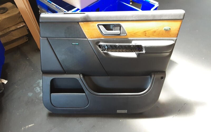 RANGE ROVER SPORT TDV6 OSF DOOR CARD EJBS02181 XXX