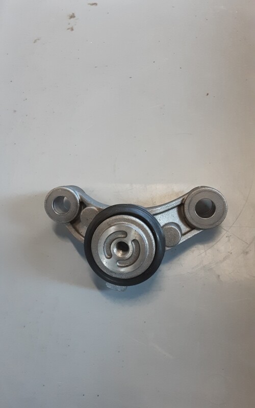 RANGE ROVER SPORT L494 CENTER IDLER PULLEY BRACKET CK5Q 8680 AC