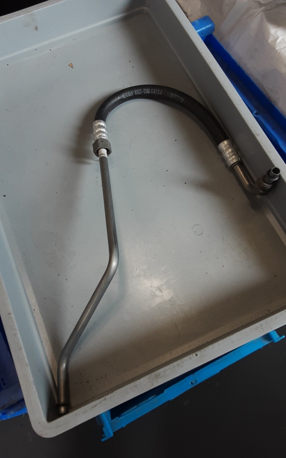 LAND ROVER DEFENDER DISCOVERY 300TDI OIL COOLER PIPE PBP500190