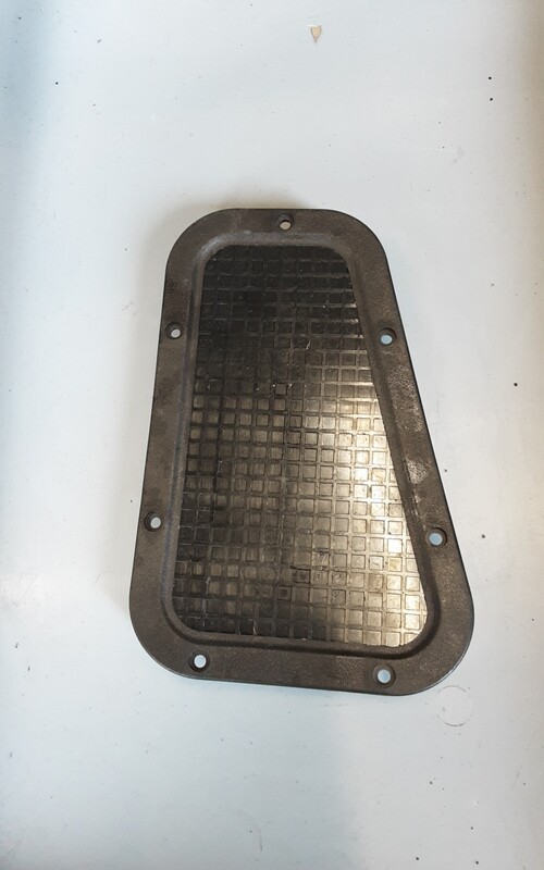 LAND ROVER DEFENDER RH AIR VENT CAPS DO516