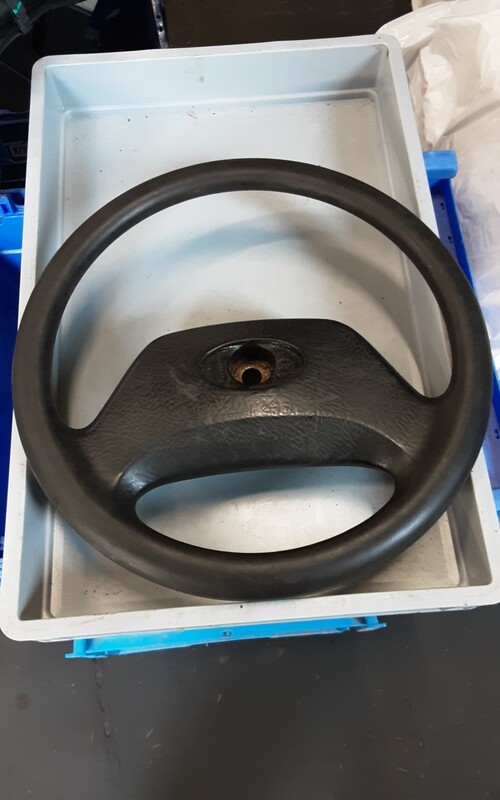 LAND ROVER DEFENDER 90 110 2 SPOKE STEERING WHEEL NTC8847