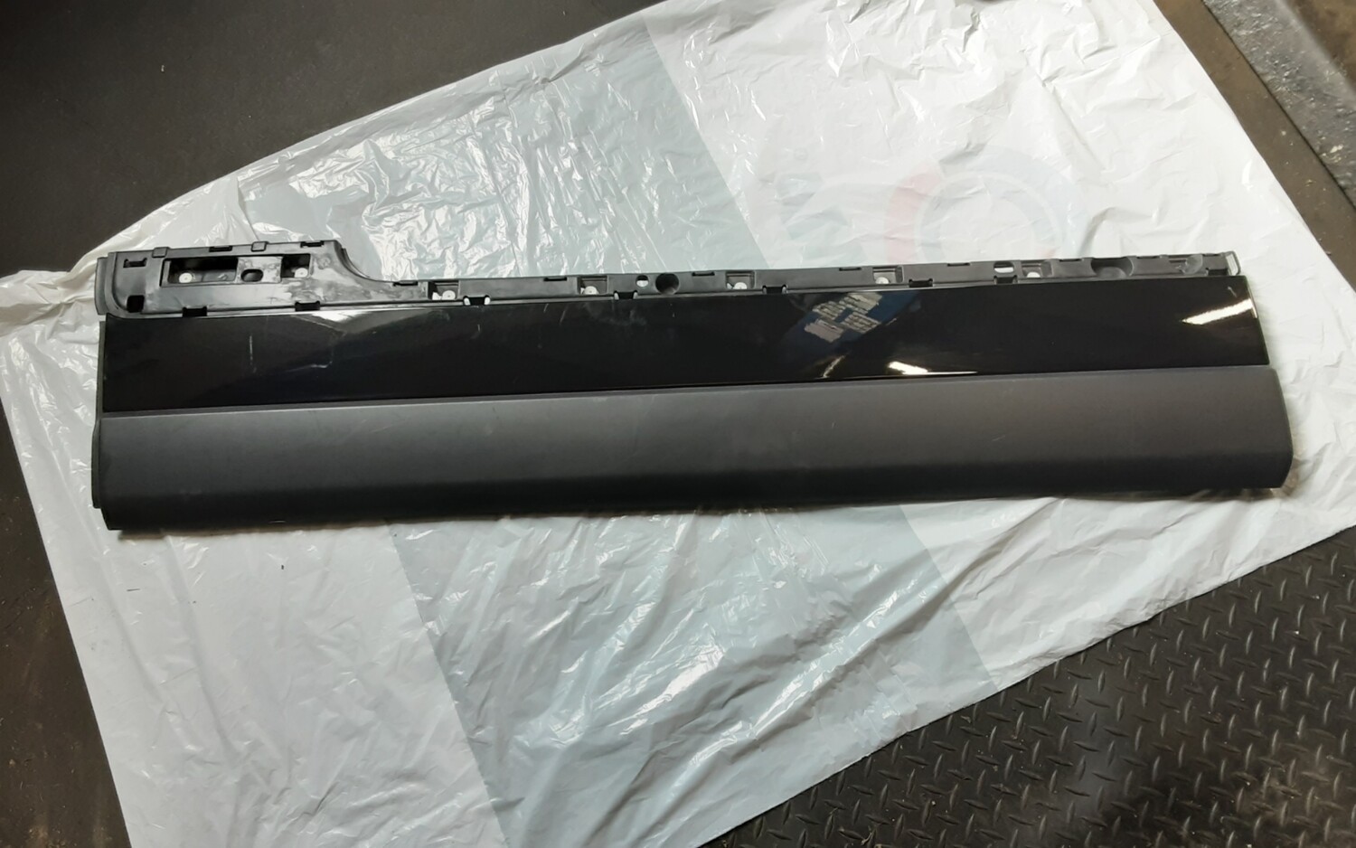 RANGE ROVER L405 2014-2017 FRONT LEFT DOOR MOULDING TRIM CK52 21065 ADW