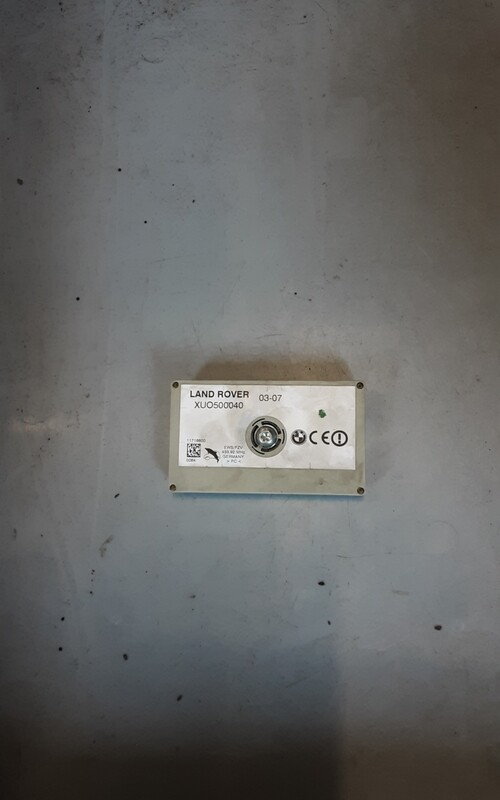RANGE ROVER L322 AERIAL AMPLIFIER XUO500040