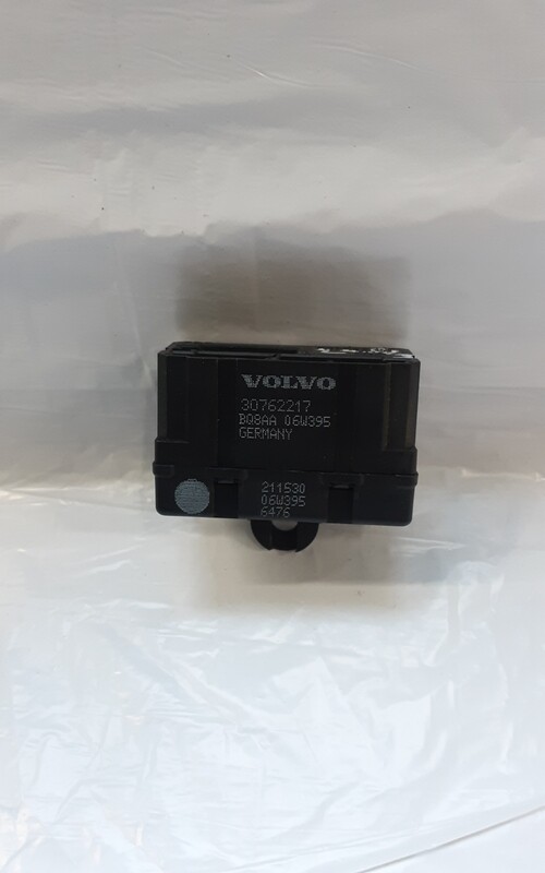 LAND ROVER FREELANDER 2 2.2 HEATED SEAT MODULE 30762217