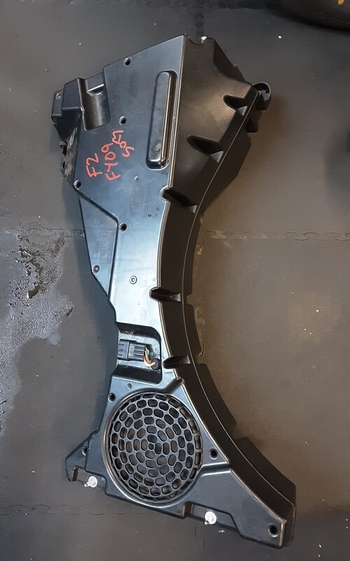 LAND ROVER FREELANDER 2 SUB WOOFER BOOT SPEAKER 6H52 19A067 AB