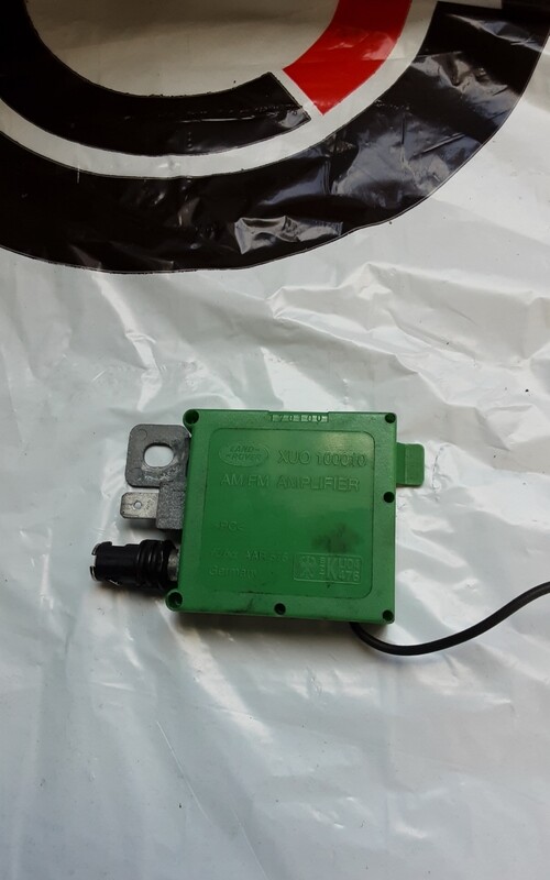 LAND ROVER DISCOVERY 2 TD5 AM/AF AMPLIFIER XUO100010
