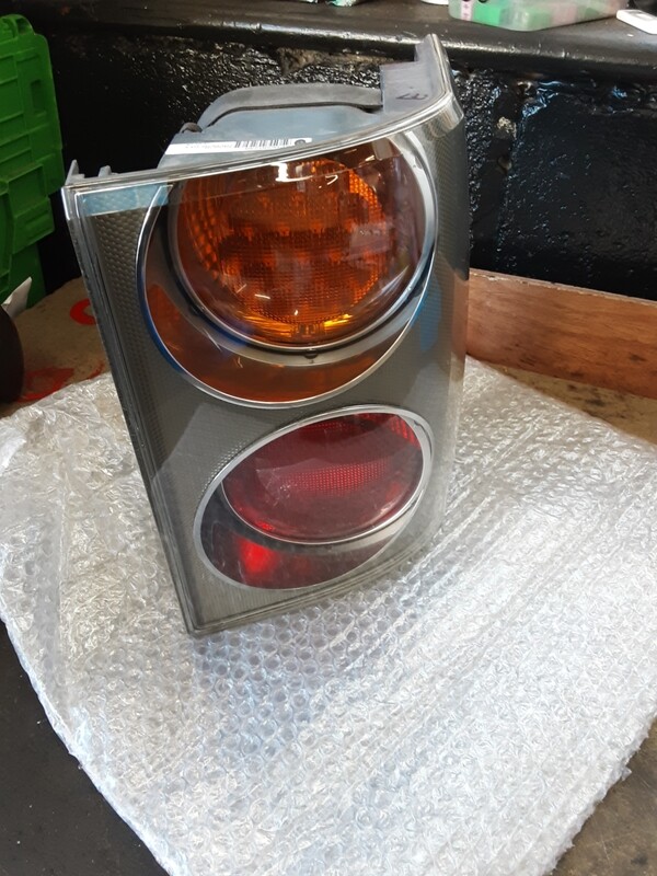 RANGE ROVER L322 DRIVERS SIDE REAR LIGHT UNIT XFB000248