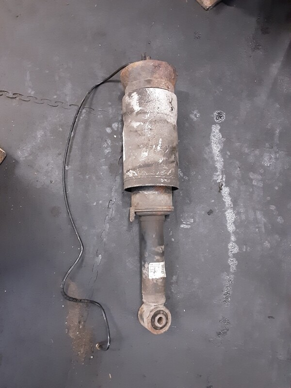 RANGE ROVER SPORT 05 - 13 OSF AIR SUSPENSION STRUT 22238305